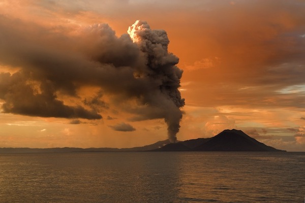 FOTO 3 Vulkan Tavurvur